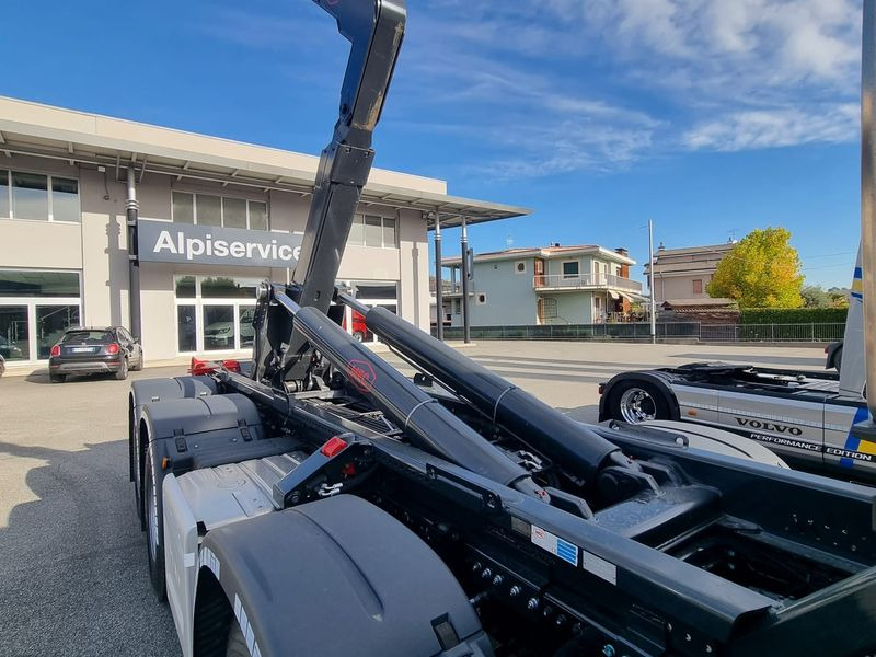 MAN TGS GANCIO SCARRABILE - NUOVO TGS 41.540 8x4 BB CH - Kamion s kukastom dizalicom: slika MAN TGS GANCIO SCARRABILE - NUOVO TGS 41.540 8x4 BB CH - Kamion s kukastom dizalicom MAN TGS GANCIO SCARRABILE - NUOVO TGS 41.540 8x4 BB CH - Kamion s kukastom dizalicom: slika MAN TGS GANCIO SCARRABILE - NUOVO TGS 41.540 8x4 BB CH - Kamion s kukastom dizalicom