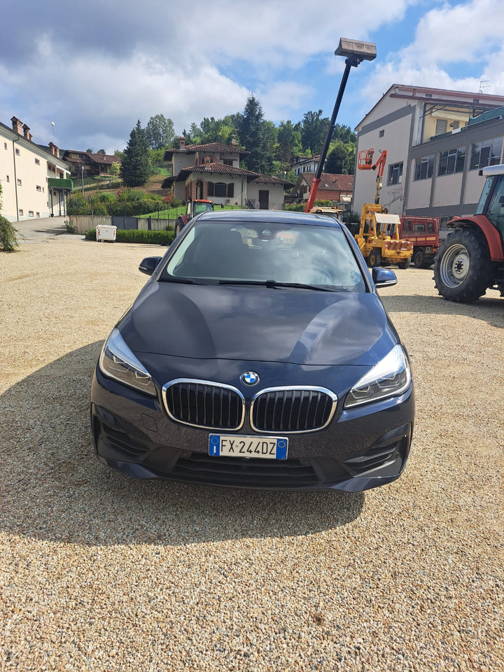 BMW 216 D ACTIVE TOURER - Limuzina: slika BMW 216 D ACTIVE TOURER - Limuzina BMW 216 D ACTIVE TOURER - Limuzina: slika BMW 216 D ACTIVE TOURER - Limuzina