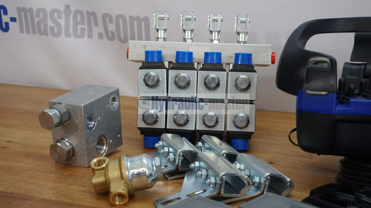 Scanreco RC 400 Radio Remote Control with 4 Functions with Actuators 12/24V for HIAB - Građevinski strojevi: slika Scanreco RC 400 Radio Remote Control with 4 Functions with Actuators 12/24V for HIAB - Građevinski strojevi Scanreco RC 400 Radio Remote Control with 4 Functions with Actuators 12/24V for HIAB - Građevinski strojevi: slika Scanreco RC 400 Radio Remote Control with 4 Functions with Actuators 12/24V for HIAB - Građevinski strojevi