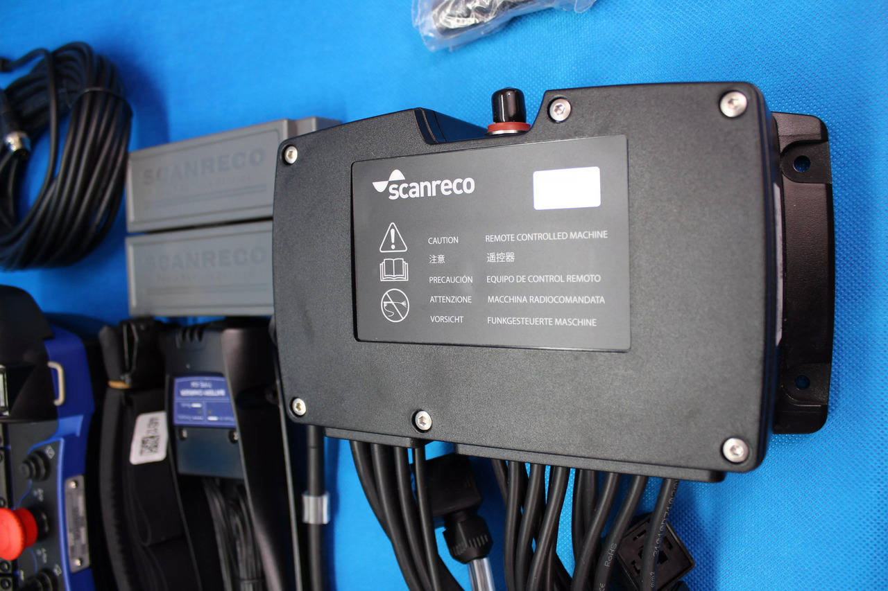 Scanreco RC400 G2B 6 Functions + Retrofit Kit for crane with valve without solenoids Fassi Hiab Palfinger 12/24V - Građevinski strojevi: slika Scanreco RC400 G2B 6 Functions + Retrofit Kit for crane with valve without solenoids Fassi Hiab Palfinger 12/24V - Građevinski strojevi Scanreco RC400 G2B 6 Functions + Retrofit Kit for crane with valve without solenoids Fassi Hiab Palfinger 12/24V - Građevinski strojevi: slika Scanreco RC400 G2B 6 Functions + Retrofit Kit for crane with valve without solenoids Fassi Hiab Palfinger 12/24V - Građevinski strojevi