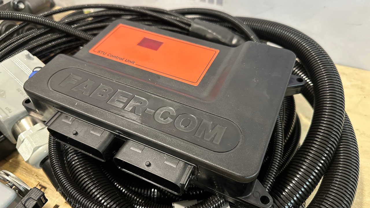 Novi Traktorska šumska prikolica Set Scanreco RC400 with  Walvoil DPX100 Fassi, Effer, Atlas, Manitou: slika Novi Traktorska šumska prikolica Set Scanreco RC400 with  Walvoil DPX100 Fassi, Effer, Atlas, Manitou