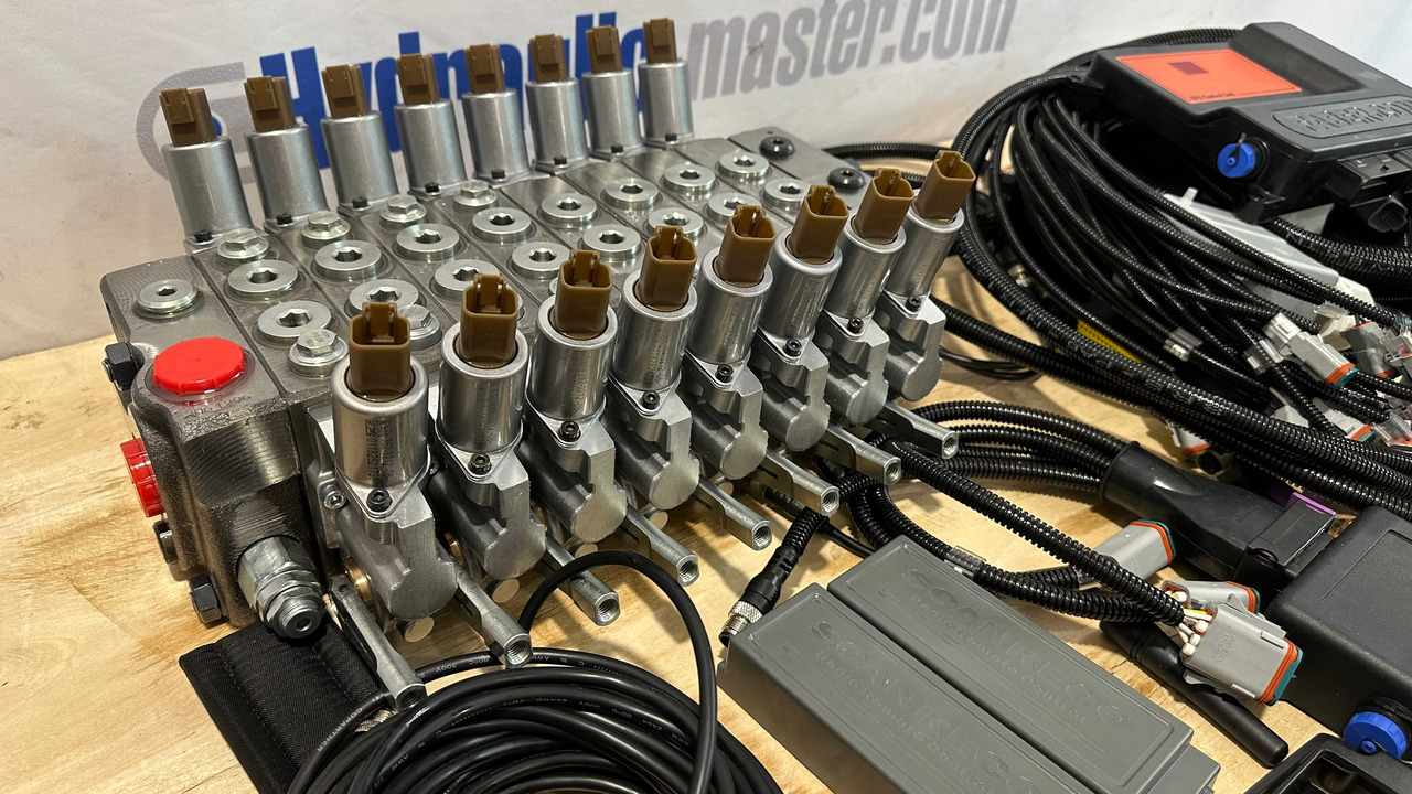 Novi Traktorska šumska prikolica Set Scanreco RC400 with  Walvoil DPX100 Fassi, Effer, Atlas, Manitou: slika Novi Traktorska šumska prikolica Set Scanreco RC400 with  Walvoil DPX100 Fassi, Effer, Atlas, Manitou