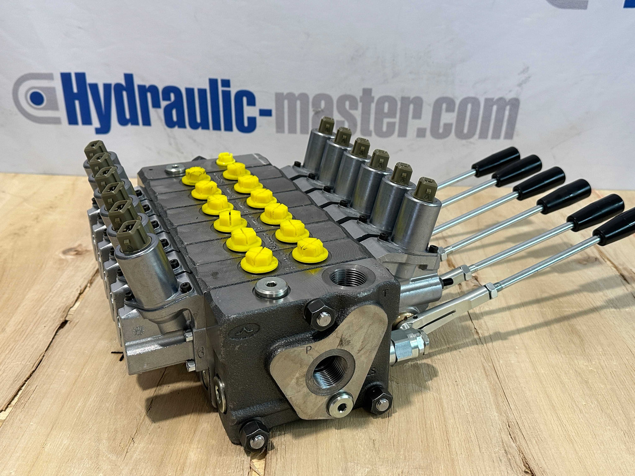 Novi Traktorska šumska prikolica Set Scanreco RC400 with Walvoil DPX100 Manitex, Palfinger, Atlas, Cormach: slika Novi Traktorska šumska prikolica Set Scanreco RC400 with Walvoil DPX100 Manitex, Palfinger, Atlas, Cormach