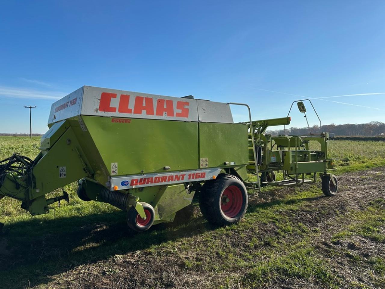 CLAAS QUADRANT 1150 - Kvadratna balirka: slika CLAAS QUADRANT 1150 - Kvadratna balirka CLAAS QUADRANT 1150 - Kvadratna balirka: slika CLAAS QUADRANT 1150 - Kvadratna balirka