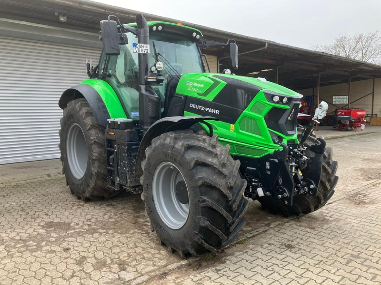 Deutz-Fahr 6230 TTV SONDERPREIS - Traktor: slika Deutz-Fahr 6230 TTV SONDERPREIS - Traktor Deutz-Fahr 6230 TTV SONDERPREIS - Traktor: slika Deutz-Fahr 6230 TTV SONDERPREIS - Traktor