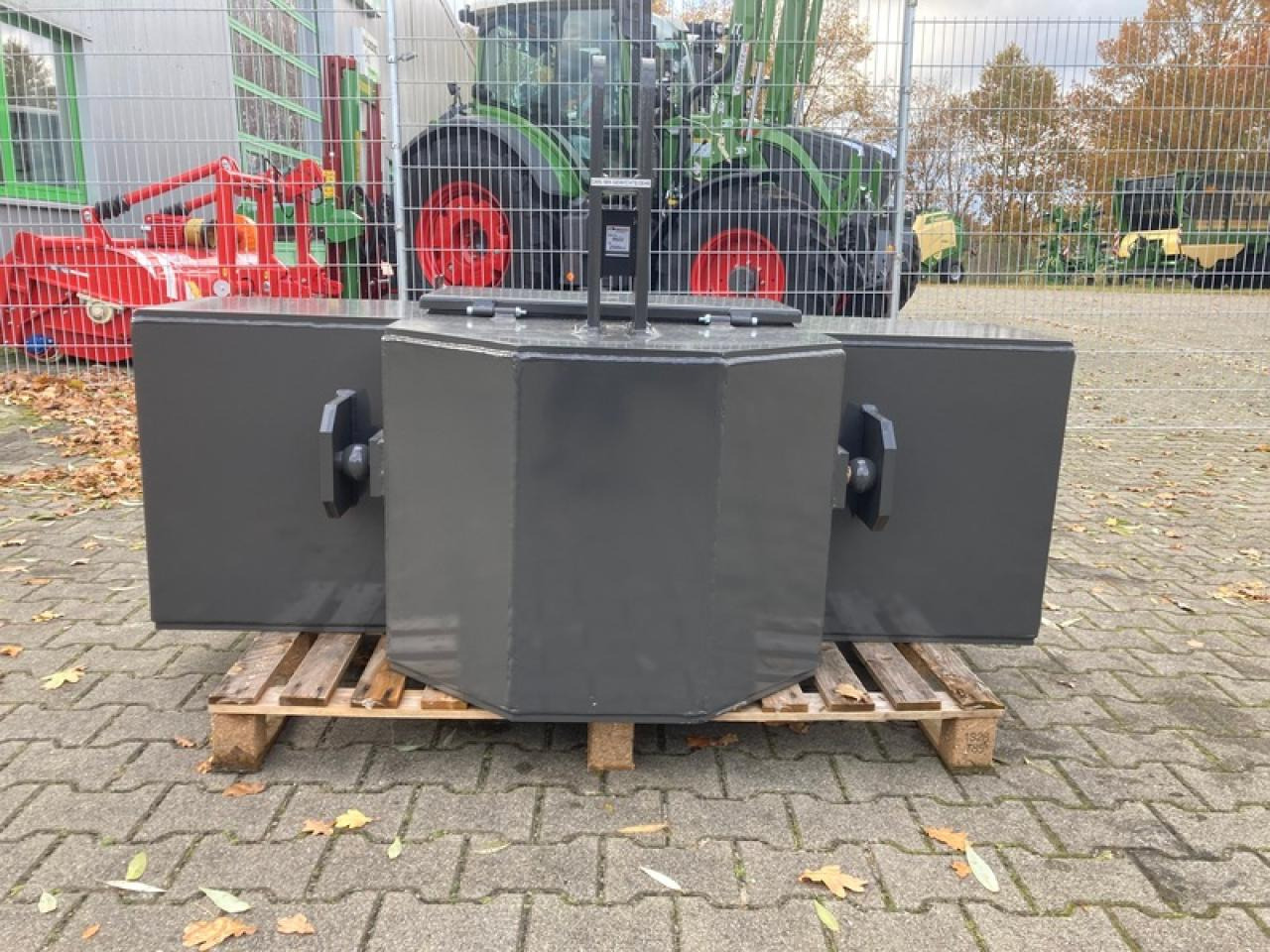 FRONTGEWICHT 2500 KG BUSCHMEIER - Protuuteg: slika FRONTGEWICHT 2500 KG BUSCHMEIER - Protuuteg FRONTGEWICHT 2500 KG BUSCHMEIER - Protuuteg: slika FRONTGEWICHT 2500 KG BUSCHMEIER - Protuuteg