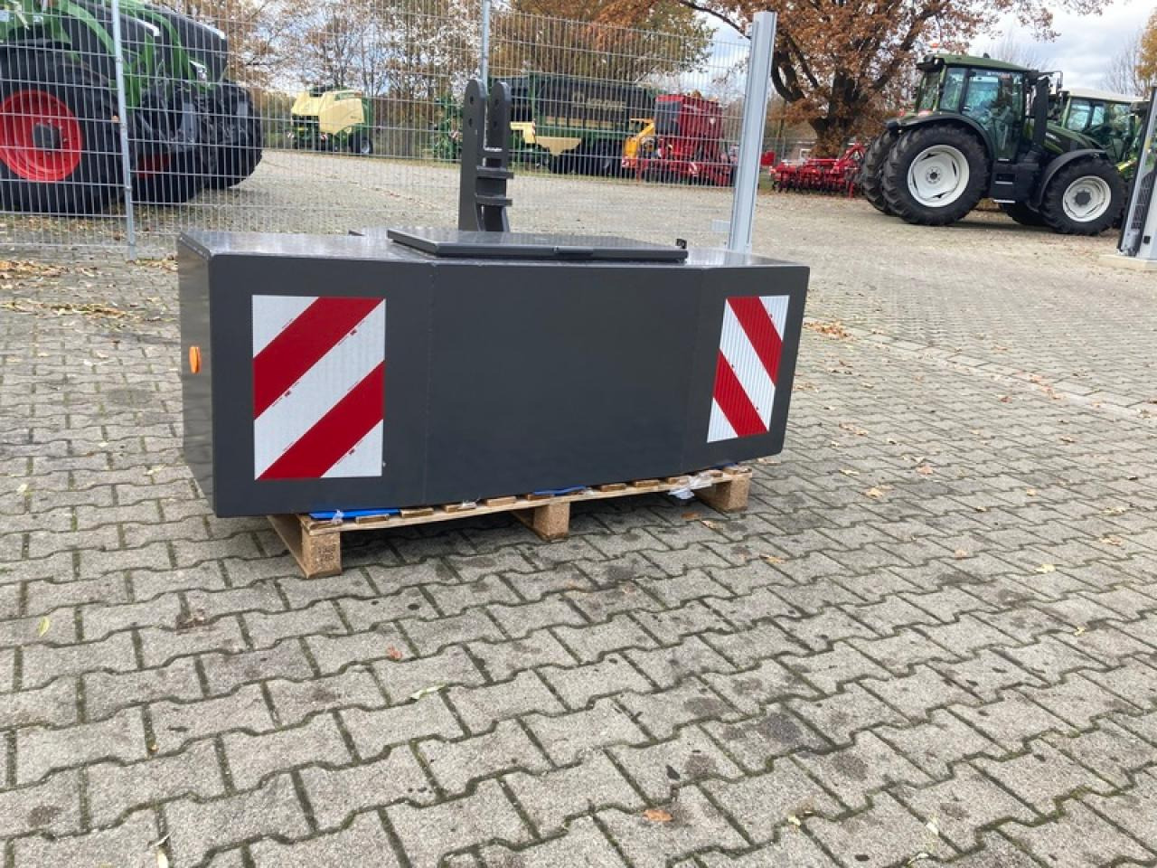 FRONTGEWICHT 2500 KG BUSCHMEIER - Protuuteg: slika FRONTGEWICHT 2500 KG BUSCHMEIER - Protuuteg FRONTGEWICHT 2500 KG BUSCHMEIER - Protuuteg: slika FRONTGEWICHT 2500 KG BUSCHMEIER - Protuuteg