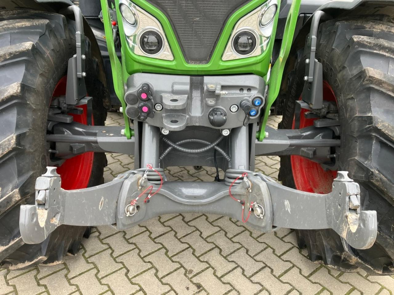 Fendt VARIO 516 VARIO GEN 3 // RTK - Traktor: slika Fendt VARIO 516 VARIO GEN 3 // RTK - Traktor Fendt VARIO 516 VARIO GEN 3 // RTK - Traktor: slika Fendt VARIO 516 VARIO GEN 3 // RTK - Traktor