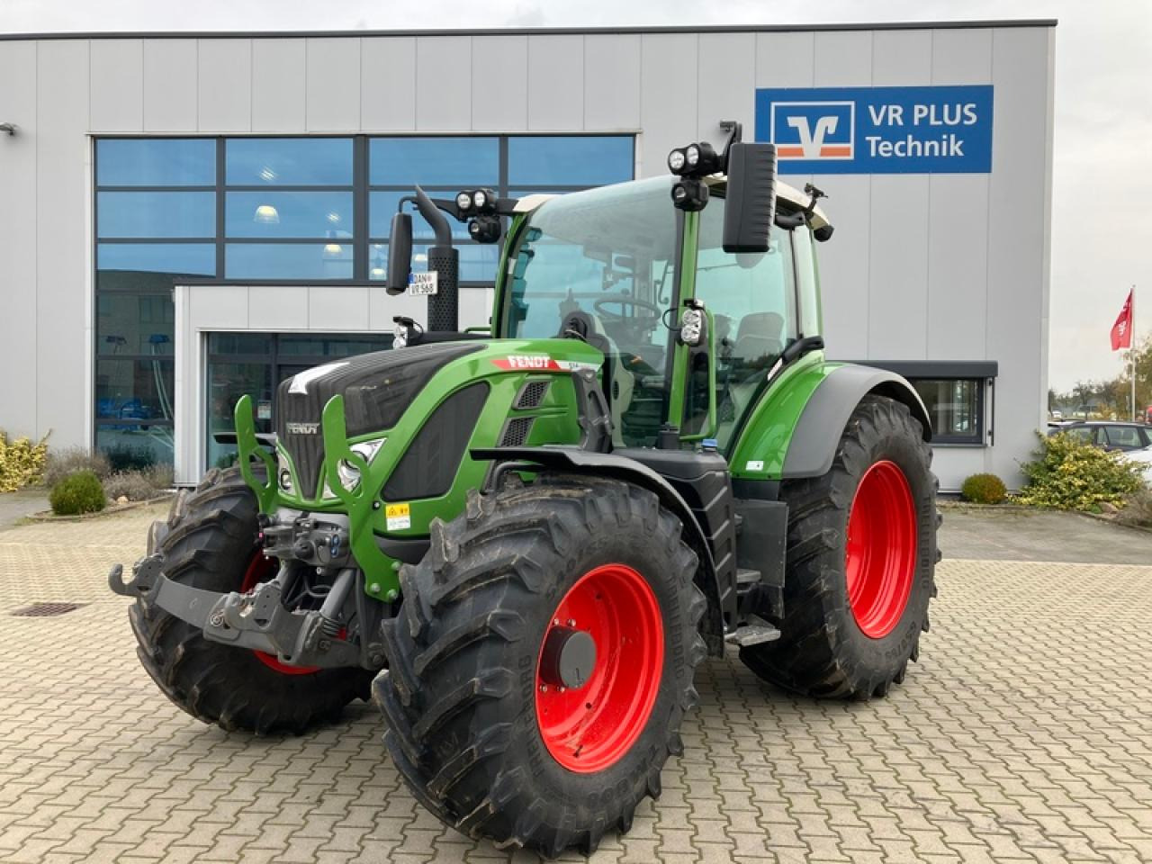 Fendt VARIO 516 VARIO GEN 3 // RTK - Traktor: slika Fendt VARIO 516 VARIO GEN 3 // RTK - Traktor Fendt VARIO 516 VARIO GEN 3 // RTK - Traktor: slika Fendt VARIO 516 VARIO GEN 3 // RTK - Traktor