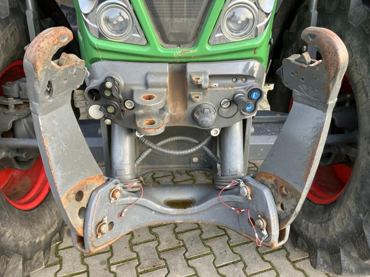 Fendt VARIO 718 S4 - Traktor: slika Fendt VARIO 718 S4 - Traktor Fendt VARIO 718 S4 - Traktor: slika Fendt VARIO 718 S4 - Traktor