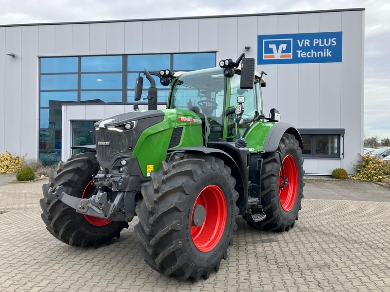 Fendt VARIO 724 GEN7 // RTK // RDA - Traktor: slika Fendt VARIO 724 GEN7 // RTK // RDA - Traktor Fendt VARIO 724 GEN7 // RTK // RDA - Traktor: slika Fendt VARIO 724 GEN7 // RTK // RDA - Traktor
