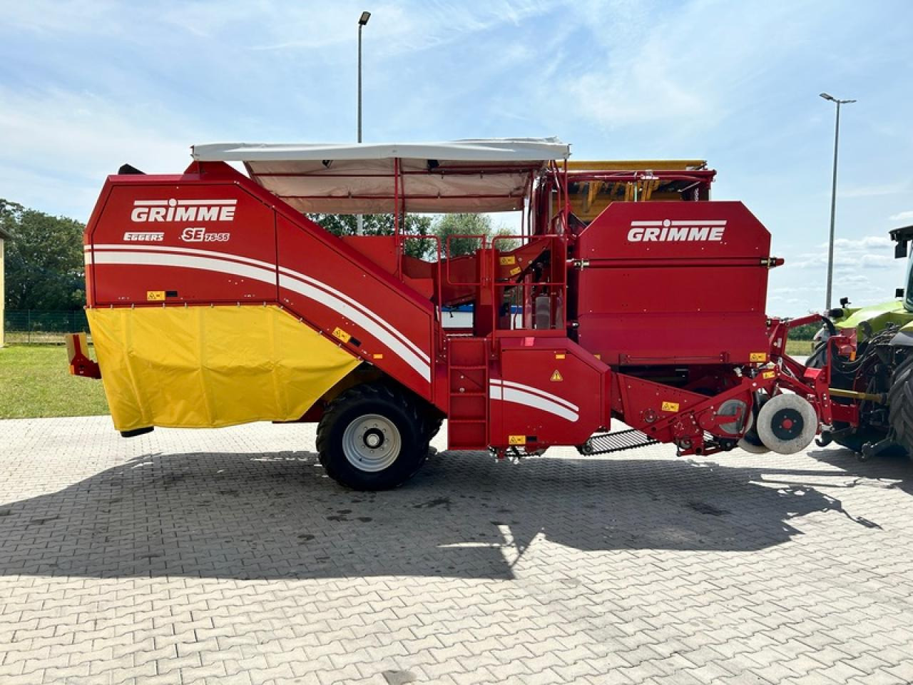 Grimme SE 75-55 - Kombajn za krumpir: slika Grimme SE 75-55 - Kombajn za krumpir Grimme SE 75-55 - Kombajn za krumpir: slika Grimme SE 75-55 - Kombajn za krumpir