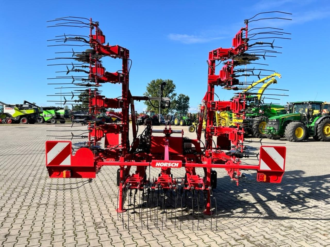 HORSCH TRANSFORMER 6 VF - Oprema za obradu tla: slika HORSCH TRANSFORMER 6 VF - Oprema za obradu tla HORSCH TRANSFORMER 6 VF - Oprema za obradu tla: slika HORSCH TRANSFORMER 6 VF - Oprema za obradu tla