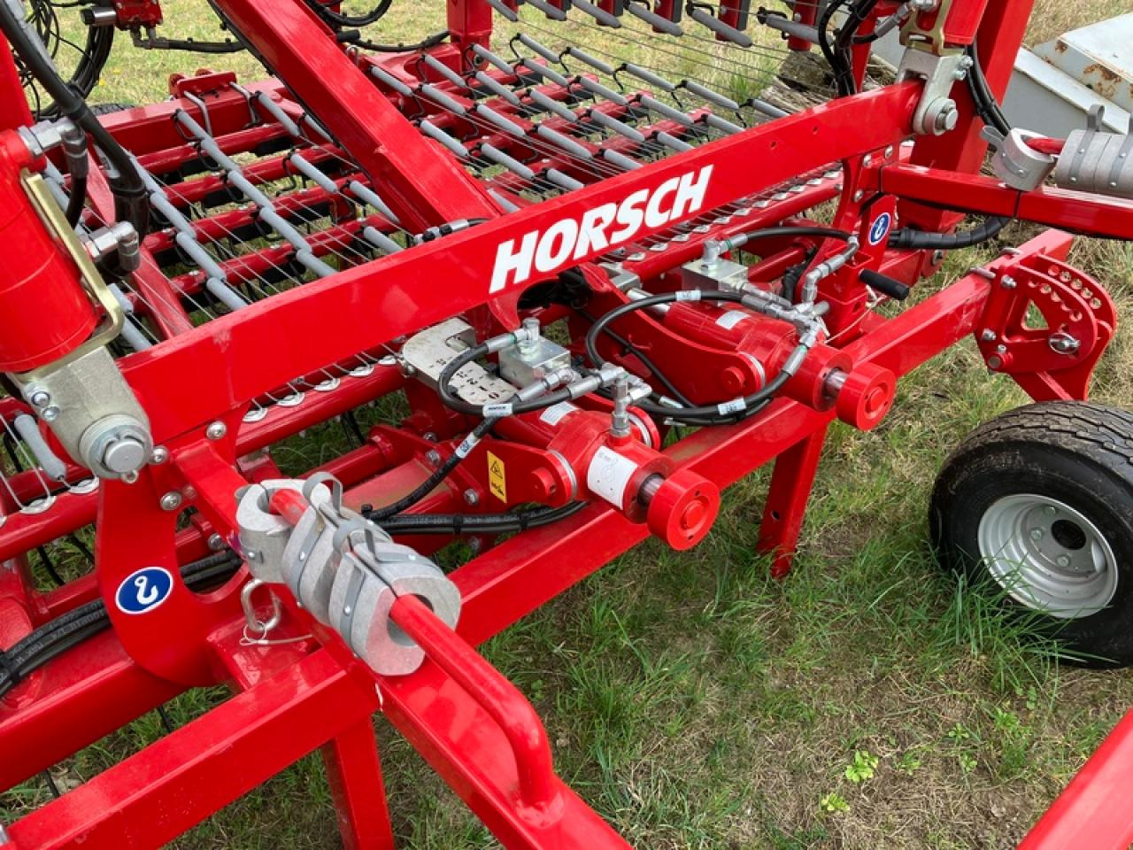 Horsch CURA 12 ST - Oprema za obradu tla: slika Horsch CURA 12 ST - Oprema za obradu tla Horsch CURA 12 ST - Oprema za obradu tla: slika Horsch CURA 12 ST - Oprema za obradu tla