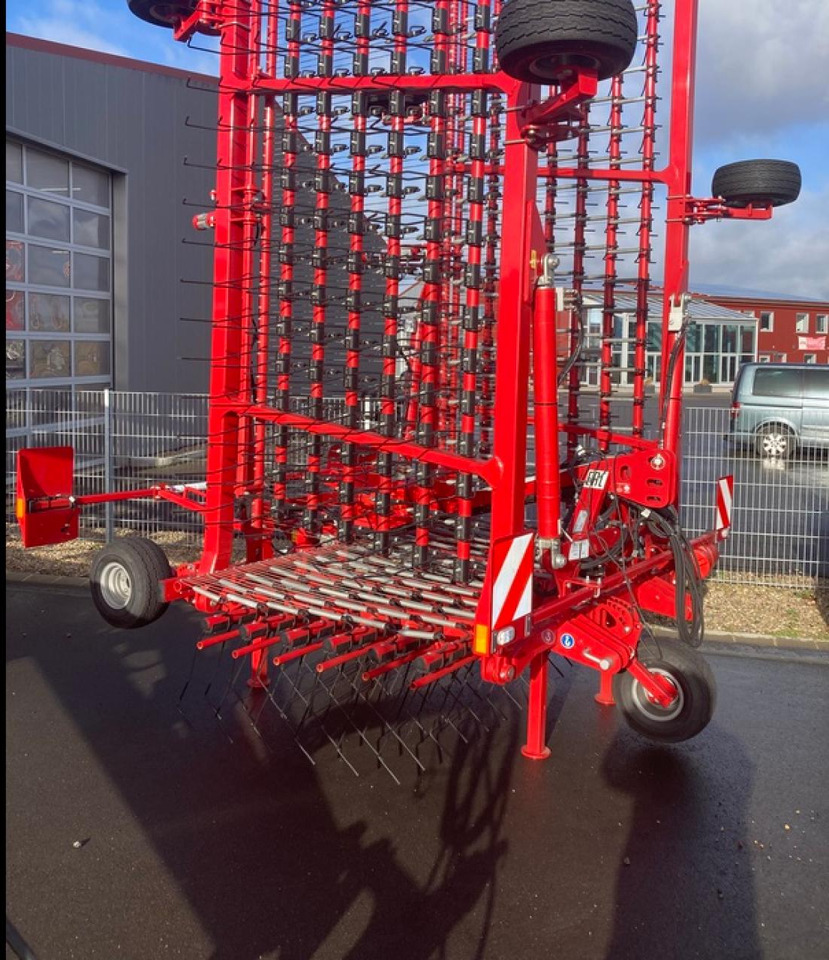 Horsch CURA 9 ST - Oprema za obradu tla: slika Horsch CURA 9 ST - Oprema za obradu tla Horsch CURA 9 ST - Oprema za obradu tla: slika Horsch CURA 9 ST - Oprema za obradu tla