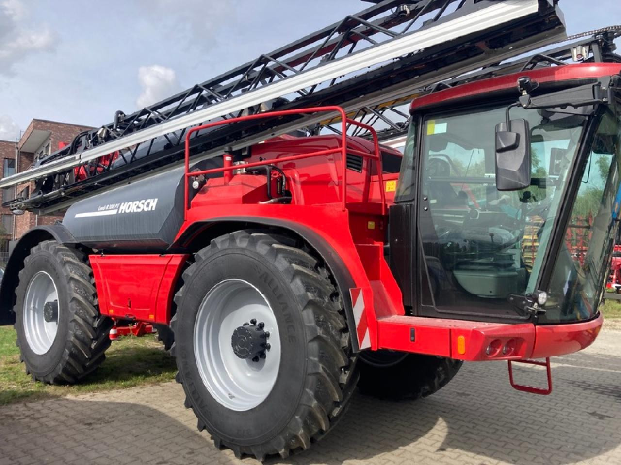 Horsch LEEB 8300 PT - Samopogonjena prskalica: slika Horsch LEEB 8300 PT - Samopogonjena prskalica Horsch LEEB 8300 PT - Samopogonjena prskalica: slika Horsch LEEB 8300 PT - Samopogonjena prskalica