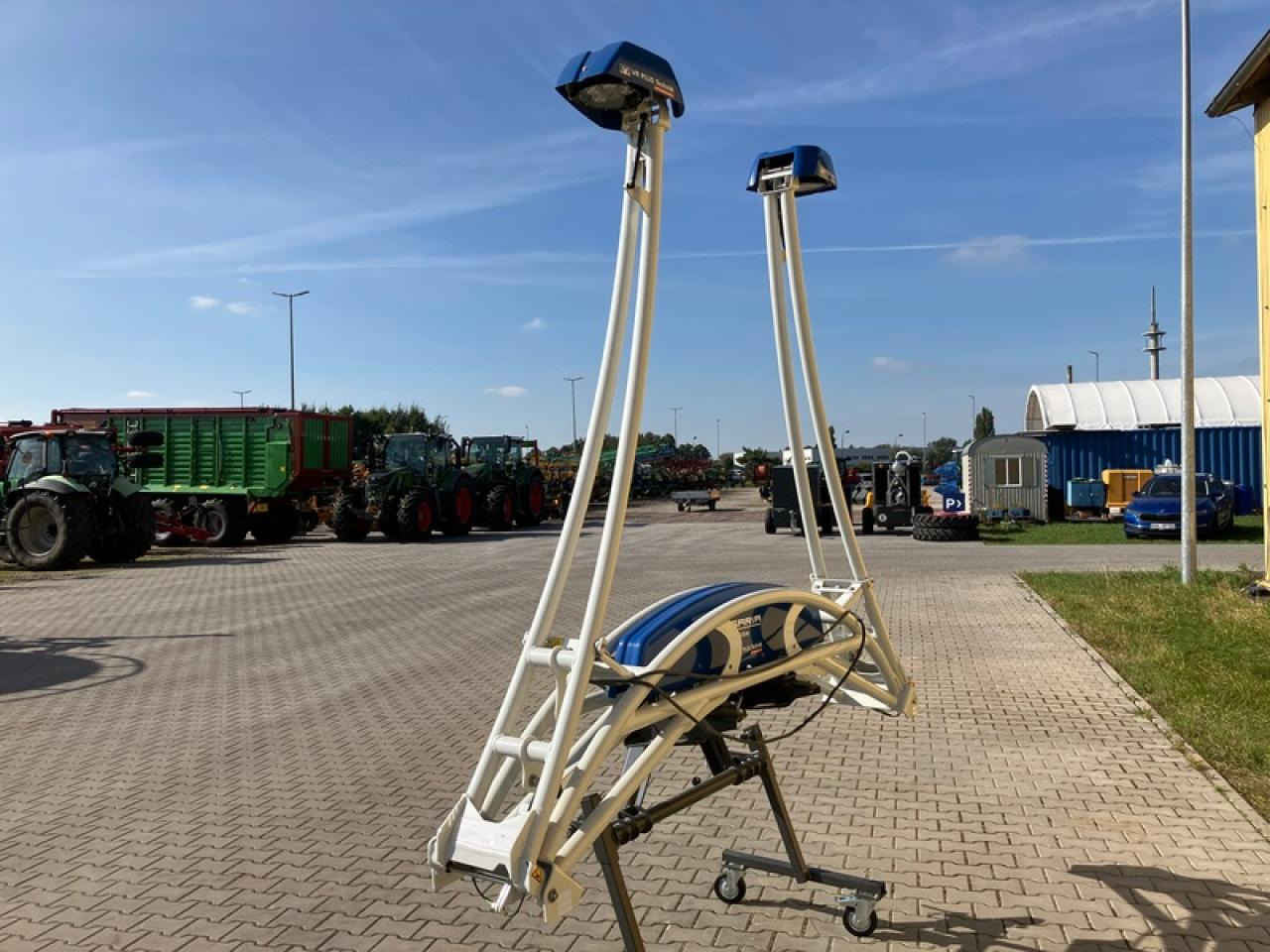 ISARIA PRO ACTIVE N-SENSOR - Sustav navigacije: slika  ISARIA PRO ACTIVE N-SENSOR - Sustav navigacije ISARIA PRO ACTIVE N-SENSOR - Sustav navigacije: slika  ISARIA PRO ACTIVE N-SENSOR - Sustav navigacije