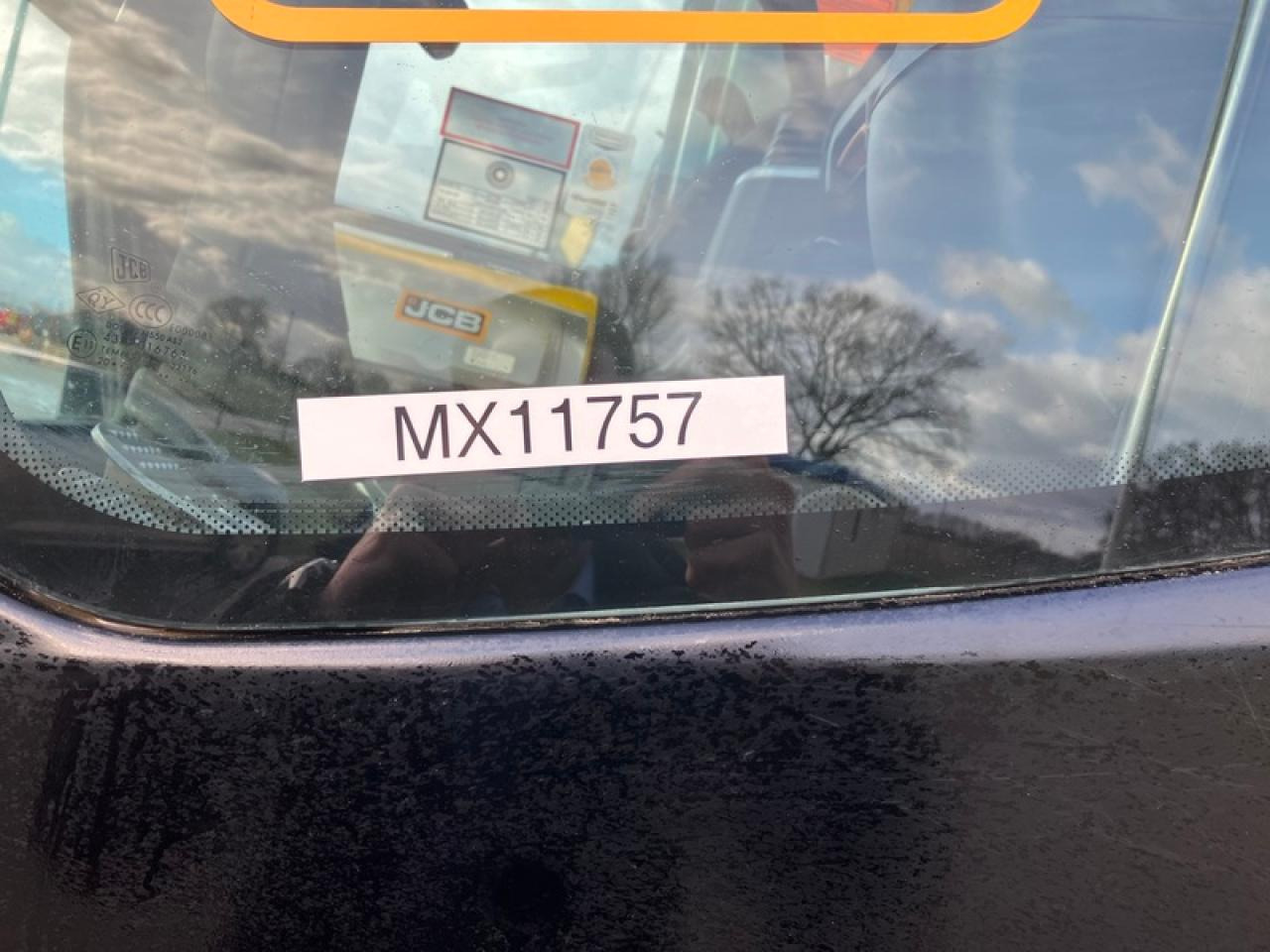 JCB JS145W - Bager na kotačima: slika JCB JS145W - Bager na kotačima JCB JS145W - Bager na kotačima: slika JCB JS145W - Bager na kotačima