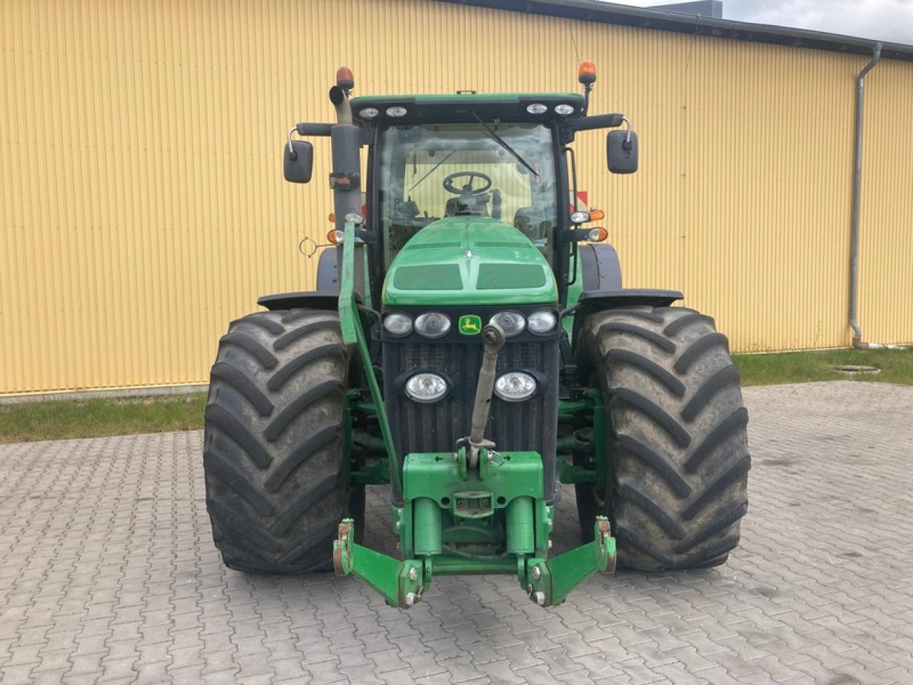 John Deere 8320 R AUTOPOWER - Traktor: slika John Deere 8320 R AUTOPOWER - Traktor John Deere 8320 R AUTOPOWER - Traktor: slika John Deere 8320 R AUTOPOWER - Traktor