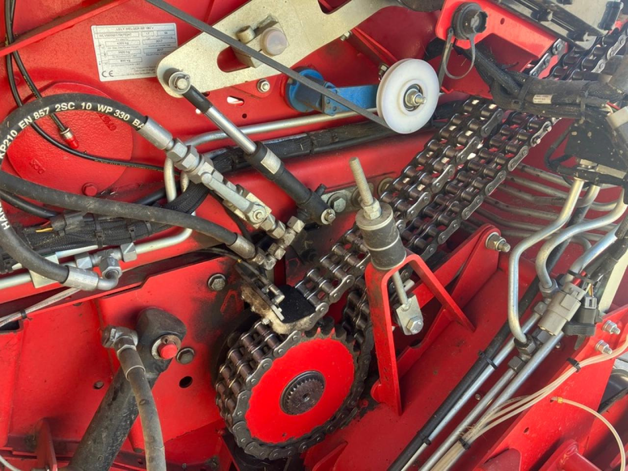 Lely RP 180V - Rolo balirka: slika Lely RP 180V - Rolo balirka Lely RP 180V - Rolo balirka: slika Lely RP 180V - Rolo balirka