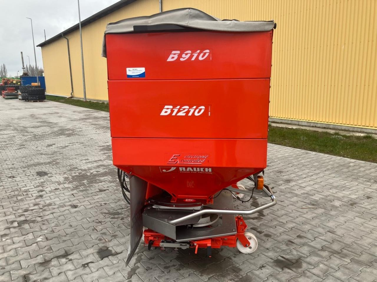 Rauch AXERA H/EMC PLATINE DEFEKT - Rasipač gnojiva: slika Rauch AXERA H/EMC PLATINE DEFEKT - Rasipač gnojiva Rauch AXERA H/EMC PLATINE DEFEKT - Rasipač gnojiva: slika Rauch AXERA H/EMC PLATINE DEFEKT - Rasipač gnojiva