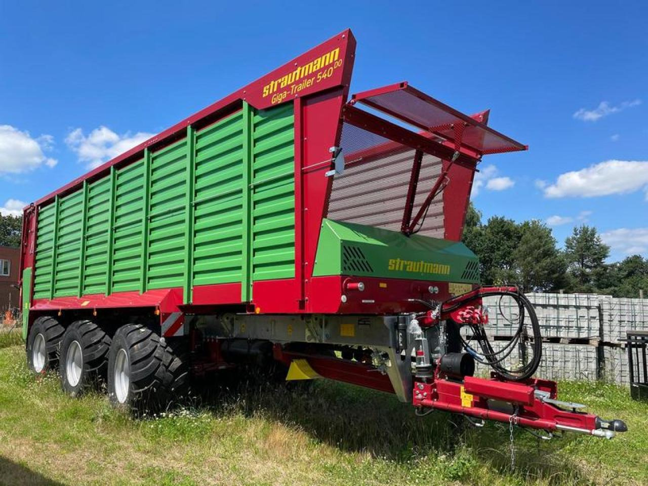 Strautmann GIGA 540 DO - Nagibna prikolica za poljoprivredna gospodarstva/ Istovarivač: slika Strautmann GIGA 540 DO - Nagibna prikolica za poljoprivredna gospodarstva/ Istovarivač Strautmann GIGA 540 DO - Nagibna prikolica za poljoprivredna gospodarstva/ Istovarivač: slika Strautmann GIGA 540 DO - Nagibna prikolica za poljoprivredna gospodarstva/ Istovarivač