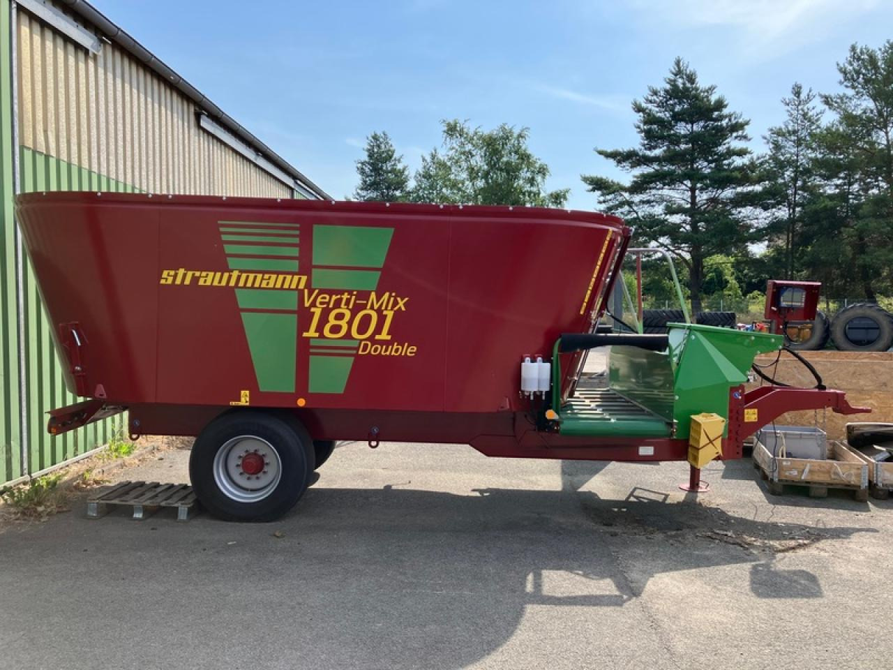 Strautmann VERTI-MIX1801AKTION - Vagon-miješalica za krmivo: slika Strautmann VERTI-MIX1801AKTION - Vagon-miješalica za krmivo Strautmann VERTI-MIX1801AKTION - Vagon-miješalica za krmivo: slika Strautmann VERTI-MIX1801AKTION - Vagon-miješalica za krmivo
