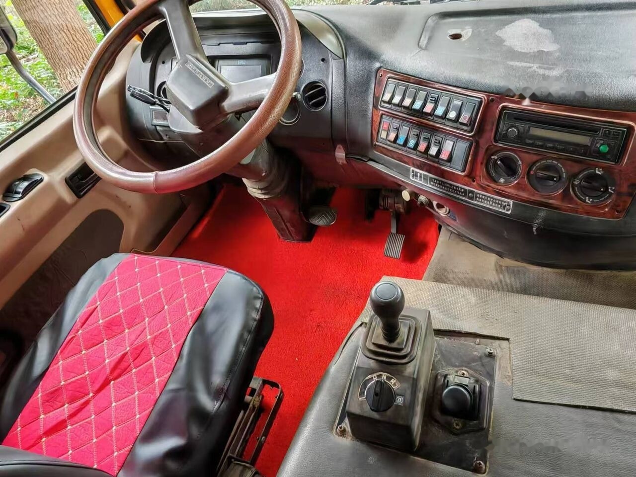 Autodizalica XCMG QY130K QY100K QY100K-II: slika Autodizalica XCMG QY130K QY100K QY100K-II Autodizalica XCMG QY130K QY100K QY100K-II: slika Autodizalica XCMG QY130K QY100K QY100K-II