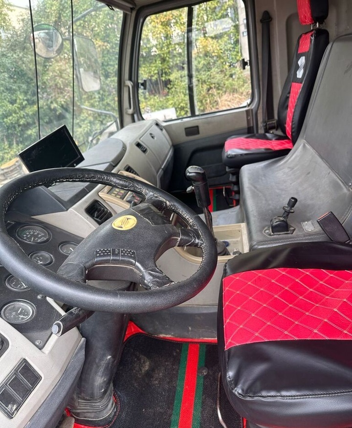Zoomlion QY130V ZTC1300V ZTC1000V QY100V - Autodizalica: slika Zoomlion QY130V ZTC1300V ZTC1000V QY100V - Autodizalica Zoomlion QY130V ZTC1300V ZTC1000V QY100V - Autodizalica: slika Zoomlion QY130V ZTC1300V ZTC1000V QY100V - Autodizalica