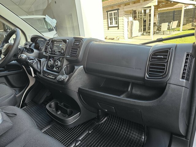 Zakup FIAT Ducato 140 DOKA Pritsche 2,9 Meter Klima DAB... FIAT Ducato 140 DOKA Pritsche 2,9 Meter Klima DAB...: slika Zakup FIAT Ducato 140 DOKA Pritsche 2,9 Meter Klima DAB... FIAT Ducato 140 DOKA Pritsche 2,9 Meter Klima DAB...