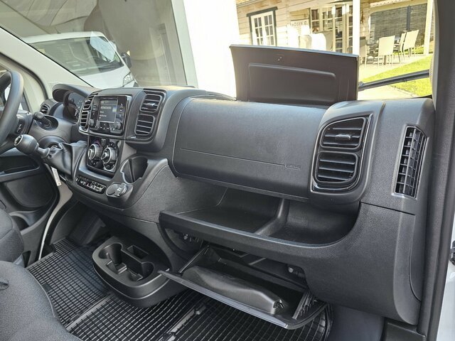 Zakup FIAT Ducato 140 DOKA Pritsche 2,9 Meter Klima DAB... FIAT Ducato 140 DOKA Pritsche 2,9 Meter Klima DAB...: slika Zakup FIAT Ducato 140 DOKA Pritsche 2,9 Meter Klima DAB... FIAT Ducato 140 DOKA Pritsche 2,9 Meter Klima DAB...