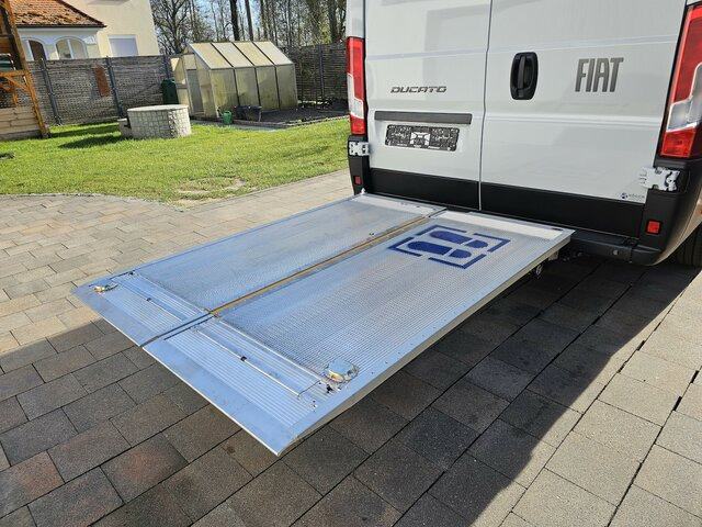 Novi Furgon FIAT Ducato 35 MAXI L5H3 L4H3 180 LBW BÄR VanLift: slika Novi Furgon FIAT Ducato 35 MAXI L5H3 L4H3 180 LBW BÄR VanLift