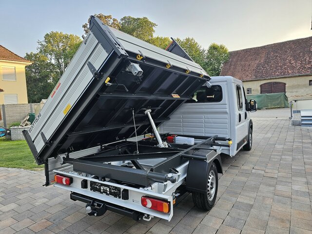 FIAT Ducato MAXI Serie 9.2 2025 DOKA 3-Seitenkiipper - Kamion: slika FIAT Ducato MAXI Serie 9.2 2025 DOKA 3-Seitenkiipper - Kamion FIAT Ducato MAXI Serie 9.2 2025 DOKA 3-Seitenkiipper - Kamion: slika FIAT Ducato MAXI Serie 9.2 2025 DOKA 3-Seitenkiipper - Kamion