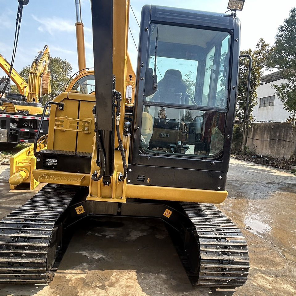 CAT 305.5E2 Excavator - Mini bager: slika CAT 305.5E2 Excavator - Mini bager CAT 305.5E2 Excavator - Mini bager: slika CAT 305.5E2 Excavator - Mini bager