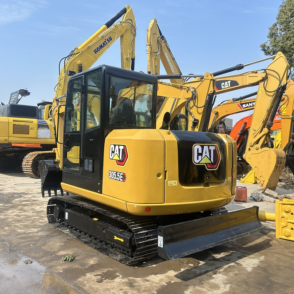 CAT 305.5E2 Excavator - Mini bager: slika CAT 305.5E2 Excavator - Mini bager CAT 305.5E2 Excavator - Mini bager: slika CAT 305.5E2 Excavator - Mini bager