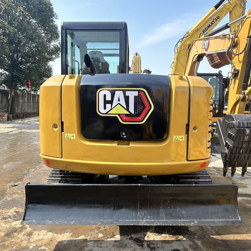 CAT 305.5E2 Excavator - Mini bager: slika CAT 305.5E2 Excavator - Mini bager CAT 305.5E2 Excavator - Mini bager: slika CAT 305.5E2 Excavator - Mini bager