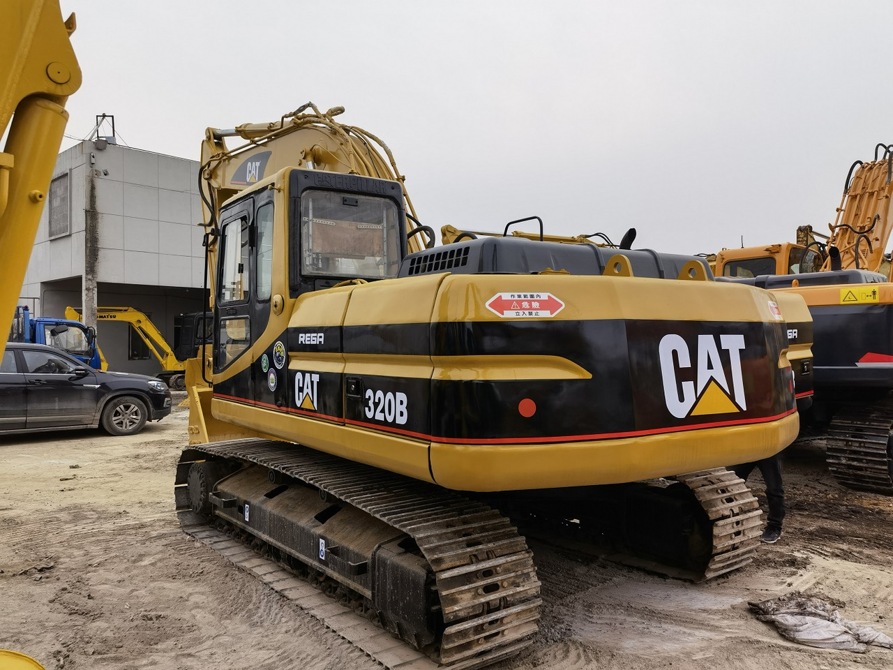 CAT 320B Excavator - Bager gusjeničar: slika  CAT 320B Excavator - Bager gusjeničar CAT 320B Excavator - Bager gusjeničar: slika  CAT 320B Excavator - Bager gusjeničar