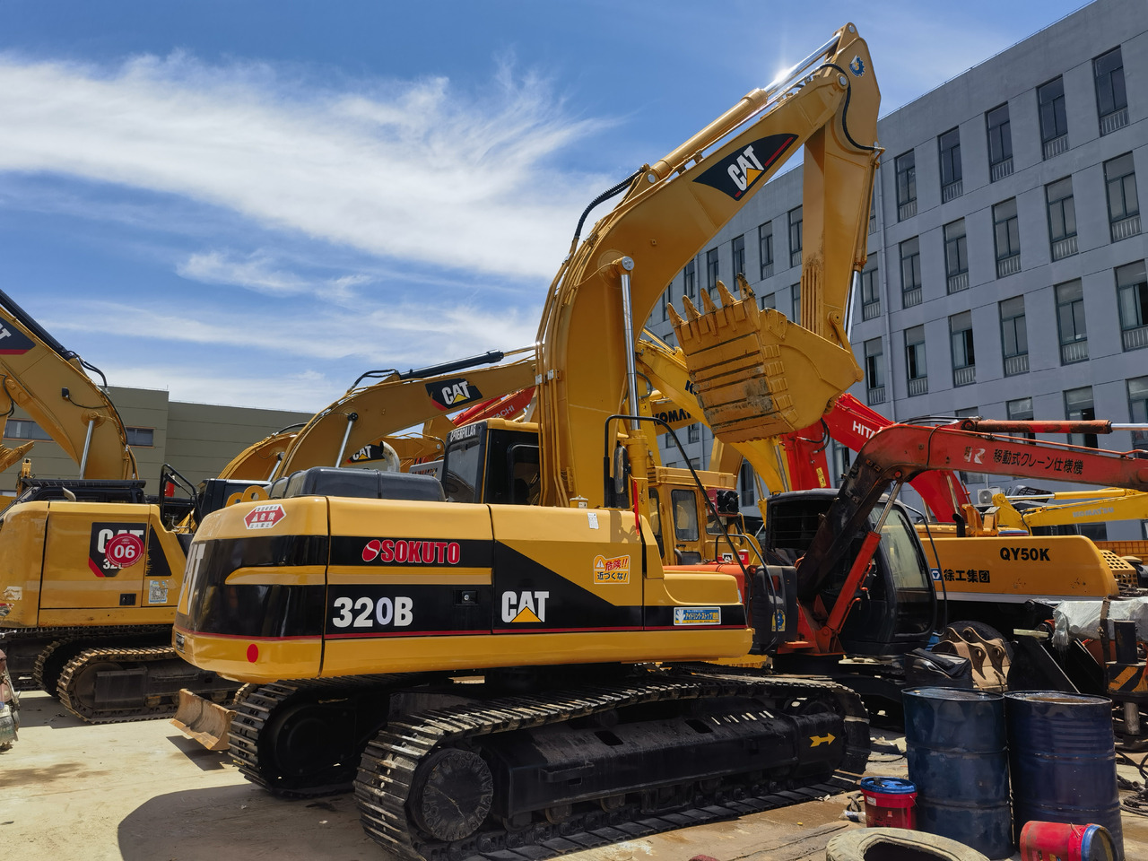 CAT 320B Excavator - Bager gusjeničar: slika  CAT 320B Excavator - Bager gusjeničar CAT 320B Excavator - Bager gusjeničar: slika  CAT 320B Excavator - Bager gusjeničar
