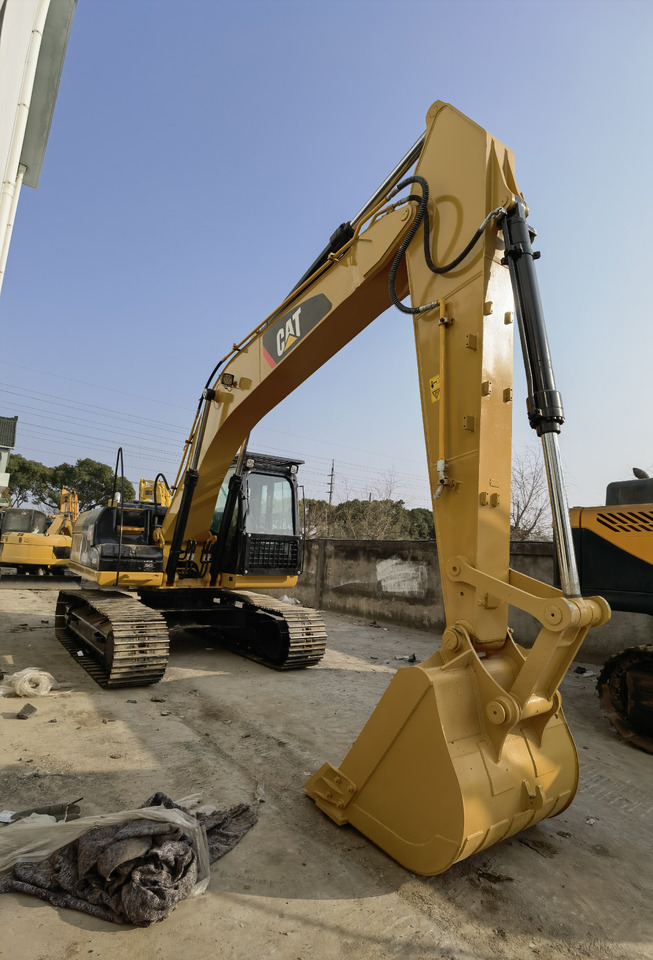 CAT 320D2 Excavator - Bager gusjeničar: slika CAT 320D2 Excavator - Bager gusjeničar CAT 320D2 Excavator - Bager gusjeničar: slika CAT 320D2 Excavator - Bager gusjeničar