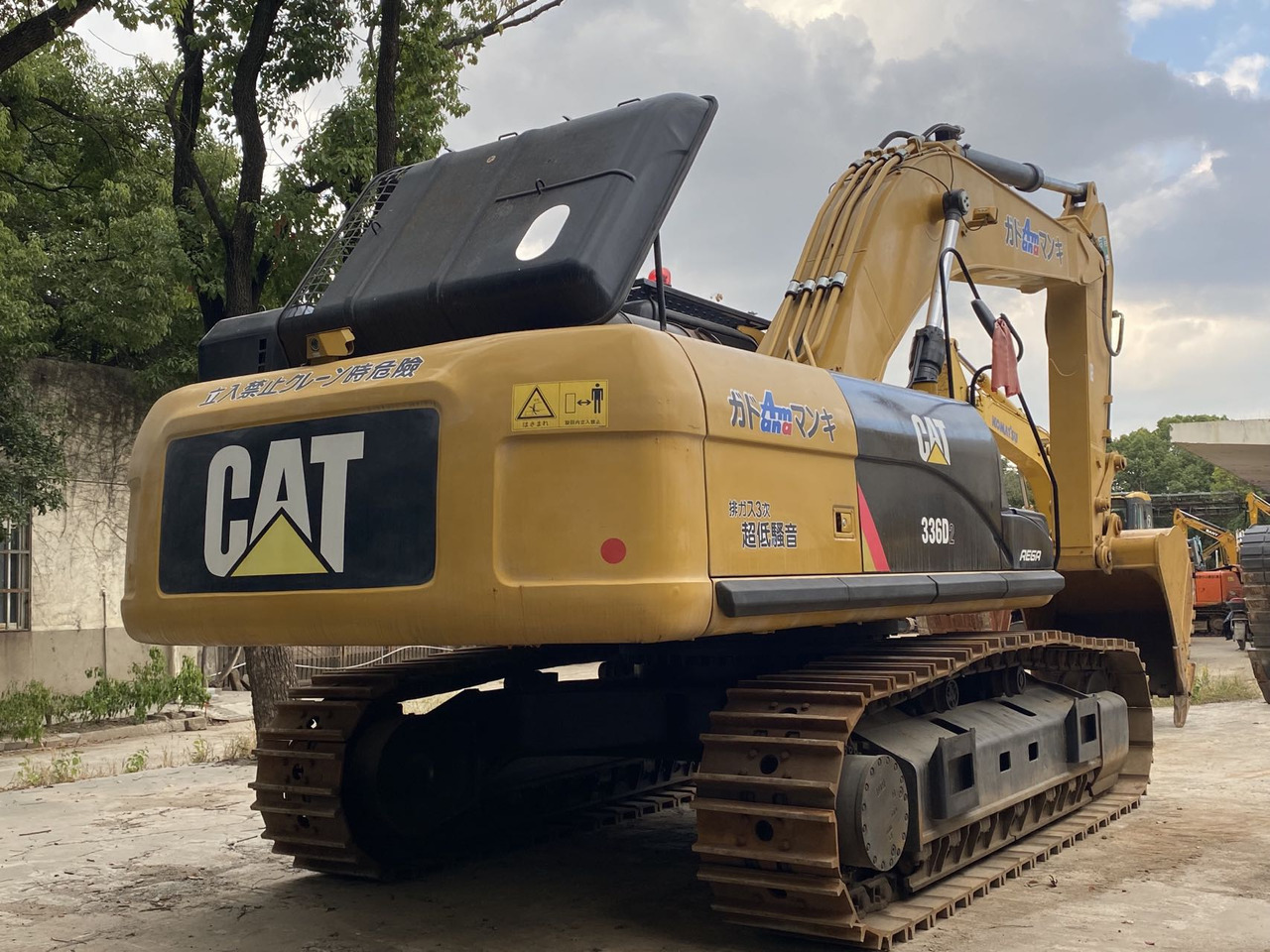 CAT 336D2 Excavator - Bager: slika CAT 336D2 Excavator - Bager CAT 336D2 Excavator - Bager: slika CAT 336D2 Excavator - Bager