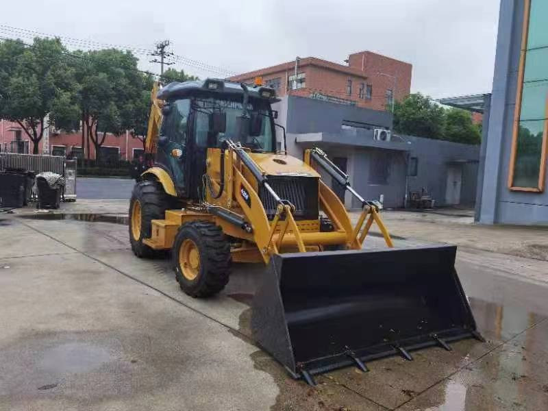 Rovokopač-utovarivač CAT 420F Backhoe Loader: slika Rovokopač-utovarivač CAT 420F Backhoe Loader