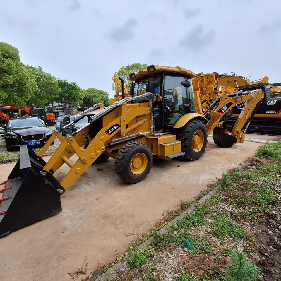 CAT 420F Backhoe Loader - Rovokopač-utovarivač: slika CAT 420F Backhoe Loader - Rovokopač-utovarivač CAT 420F Backhoe Loader - Rovokopač-utovarivač: slika CAT 420F Backhoe Loader - Rovokopač-utovarivač