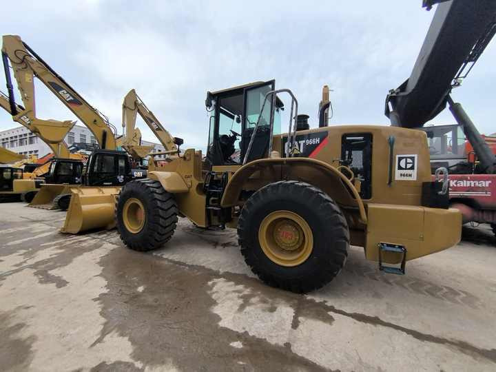 CAT 966H - Utovarivač na kotačima: slika CAT 966H - Utovarivač na kotačima CAT 966H - Utovarivač na kotačima: slika CAT 966H - Utovarivač na kotačima