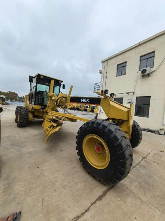 Caterpillar 140k motor grader Cat140k graders heavy equipment 140K with good quality good price - Grejder: slika Caterpillar 140k motor grader Cat140k graders heavy equipment 140K with good quality good price - Grejder Caterpillar 140k motor grader Cat140k graders heavy equipment 140K with good quality good price - Grejder: slika Caterpillar 140k motor grader Cat140k graders heavy equipment 140K with good quality good price - Grejder