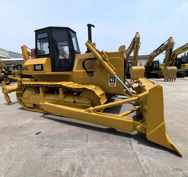Caterpillar D7G D7H D7R crawler bulldozer Used cat d7g japan used bulldozer for sale - Buldožer: slika Caterpillar D7G D7H D7R crawler bulldozer Used cat d7g japan used bulldozer for sale - Buldožer Caterpillar D7G D7H D7R crawler bulldozer Used cat d7g japan used bulldozer for sale - Buldožer: slika Caterpillar D7G D7H D7R crawler bulldozer Used cat d7g japan used bulldozer for sale - Buldožer
