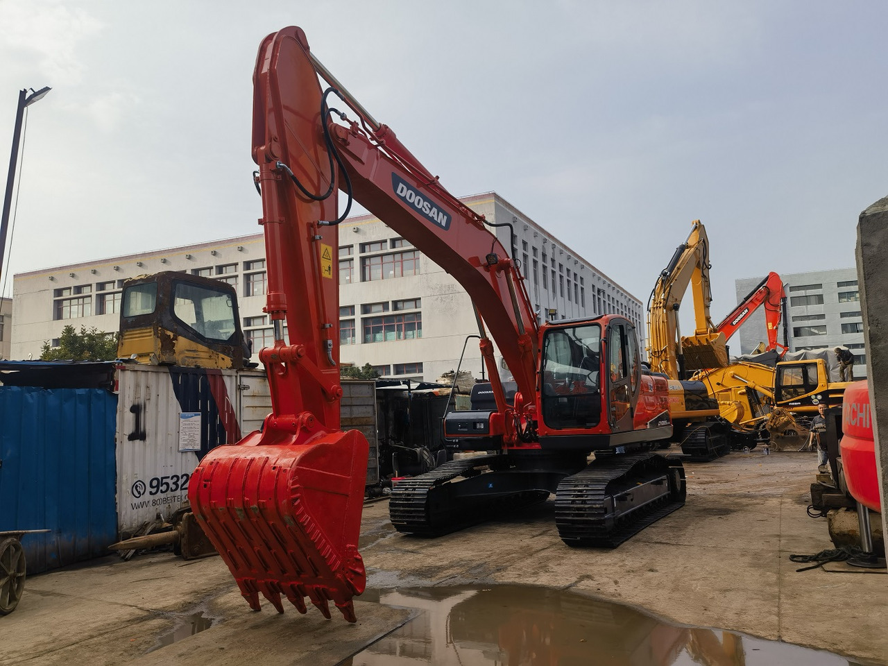 DOOSAN Doosan DX225LC Crawler excavator - Bager gusjeničar: slika DOOSAN Doosan DX225LC Crawler excavator - Bager gusjeničar DOOSAN Doosan DX225LC Crawler excavator - Bager gusjeničar: slika DOOSAN Doosan DX225LC Crawler excavator - Bager gusjeničar