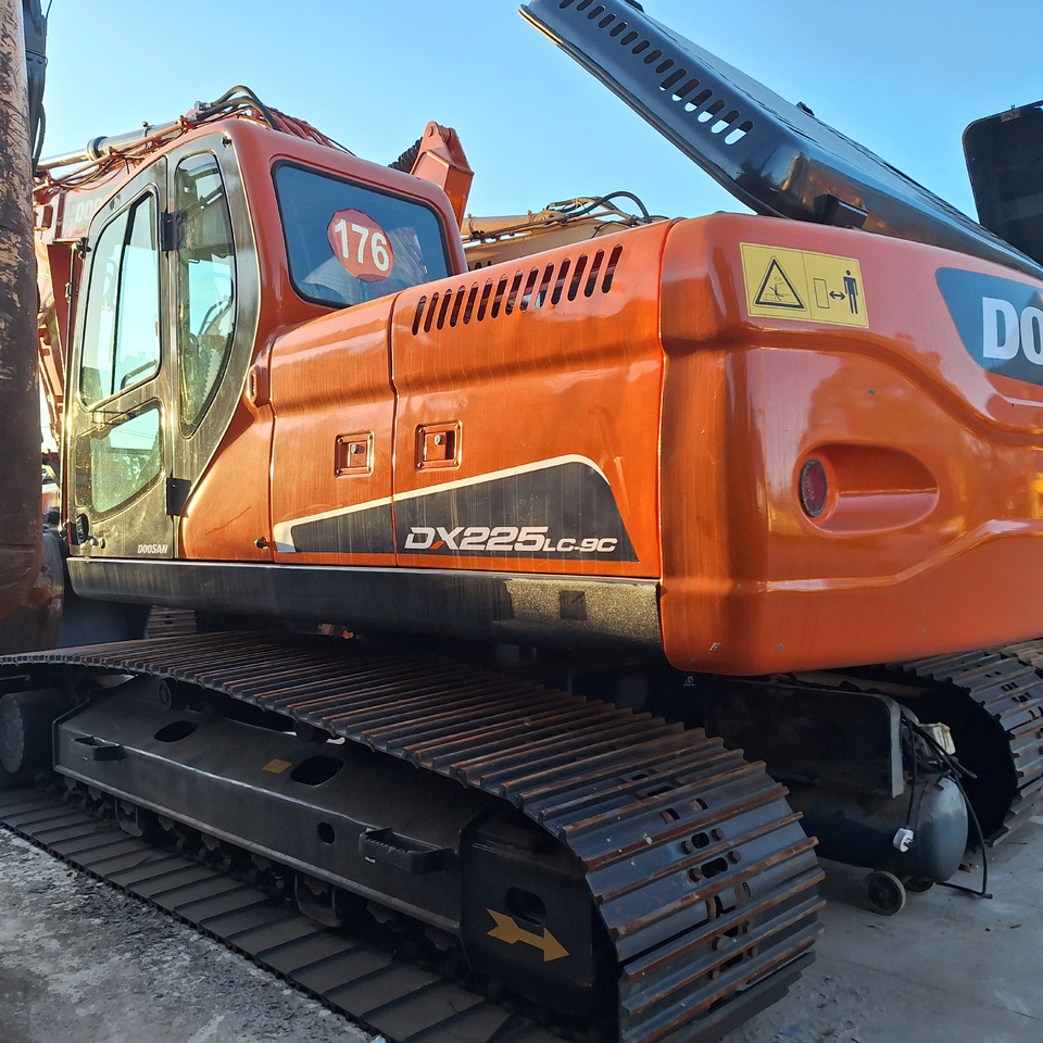 Doosan Dx225 LC-9C Crawler Excavator - Bager gusjeničar: slika Doosan Dx225 LC-9C Crawler Excavator - Bager gusjeničar Doosan Dx225 LC-9C Crawler Excavator - Bager gusjeničar: slika Doosan Dx225 LC-9C Crawler Excavator - Bager gusjeničar