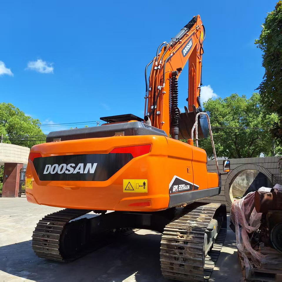 Doosan Dx225LCA Crawler Excavator - Bager gusjeničar: slika Doosan Dx225LCA Crawler Excavator - Bager gusjeničar Doosan Dx225LCA Crawler Excavator - Bager gusjeničar: slika Doosan Dx225LCA Crawler Excavator - Bager gusjeničar