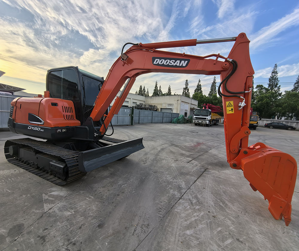 Doosan Dx60 Crawler Excavator - Bager gusjeničar: slika Doosan Dx60 Crawler Excavator - Bager gusjeničar Doosan Dx60 Crawler Excavator - Bager gusjeničar: slika Doosan Dx60 Crawler Excavator - Bager gusjeničar