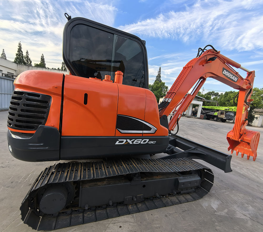 Doosan Dx60 Crawler Excavator - Bager gusjeničar: slika Doosan Dx60 Crawler Excavator - Bager gusjeničar Doosan Dx60 Crawler Excavator - Bager gusjeničar: slika Doosan Dx60 Crawler Excavator - Bager gusjeničar